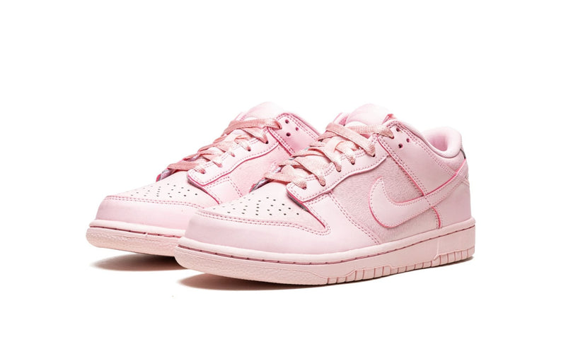 Baskets Dunk Low SE Prism Pink pour homme et femme en vente sur Kikikickz
